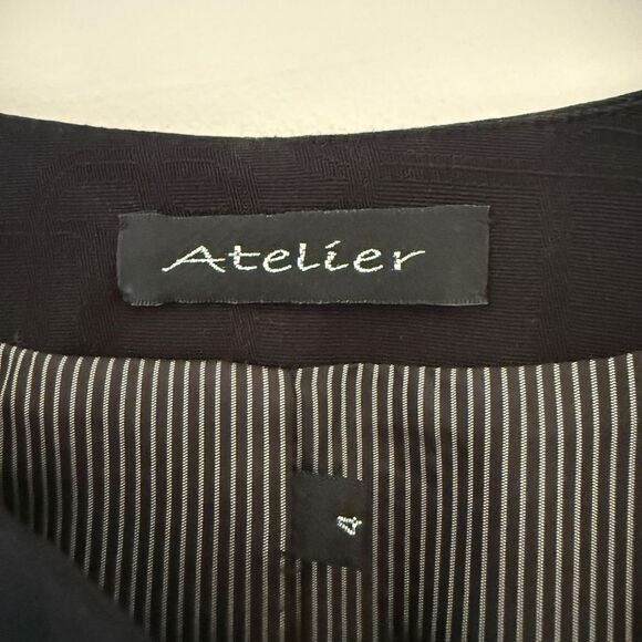 Atelier Black Two Piece Cropped Blazer and Sleeveless Dress with Pockets - Picture 4 of 13